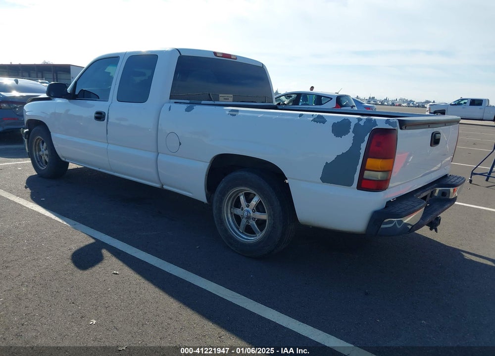 2000 CHEVROLET SILVERADO 1500 LT VIN: 2GCEC19T4Y1200024