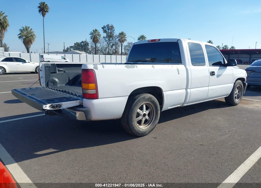 2000 CHEVROLET SILVERADO 1500 LT VIN: 2GCEC19T4Y1200024