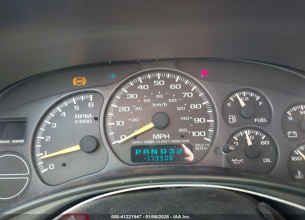 2000 CHEVROLET SILVERADO 1500 LT VIN: 2GCEC19T4Y1200024