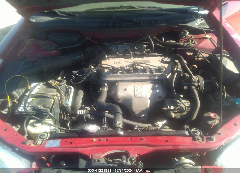 1998 HONDA ACCORD EX VIN: 1HGCG3157WA004829