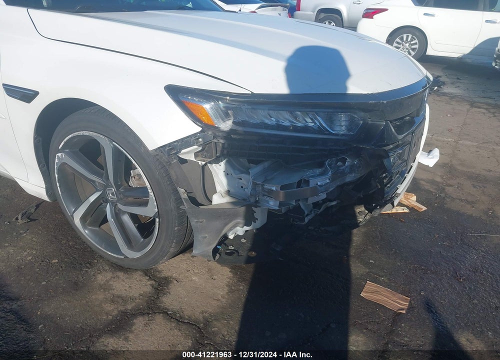 2019 HONDA ACCORD VIN: 1HGCV1F31KA124802