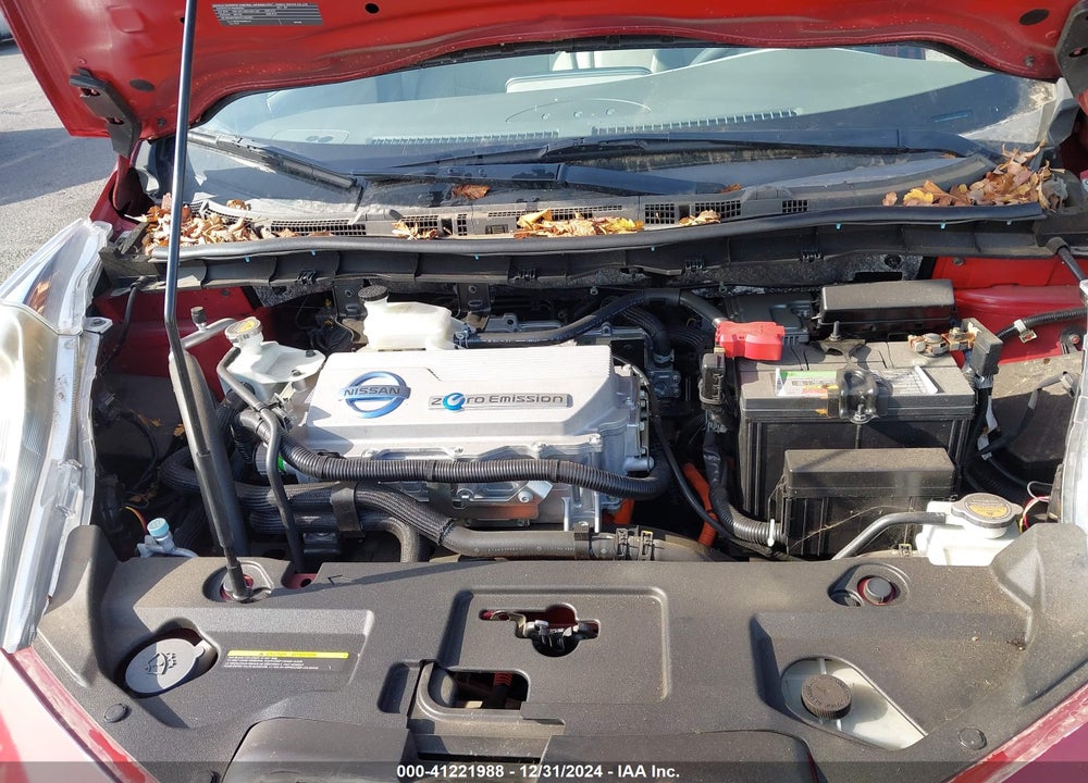 2011 NISSAN LEAF SL VIN: JN1AZ0CP1BT007448