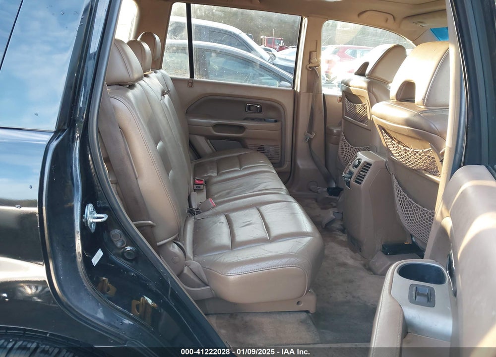 2006 HONDA PILOT VIN: 5FNYF28726B041447