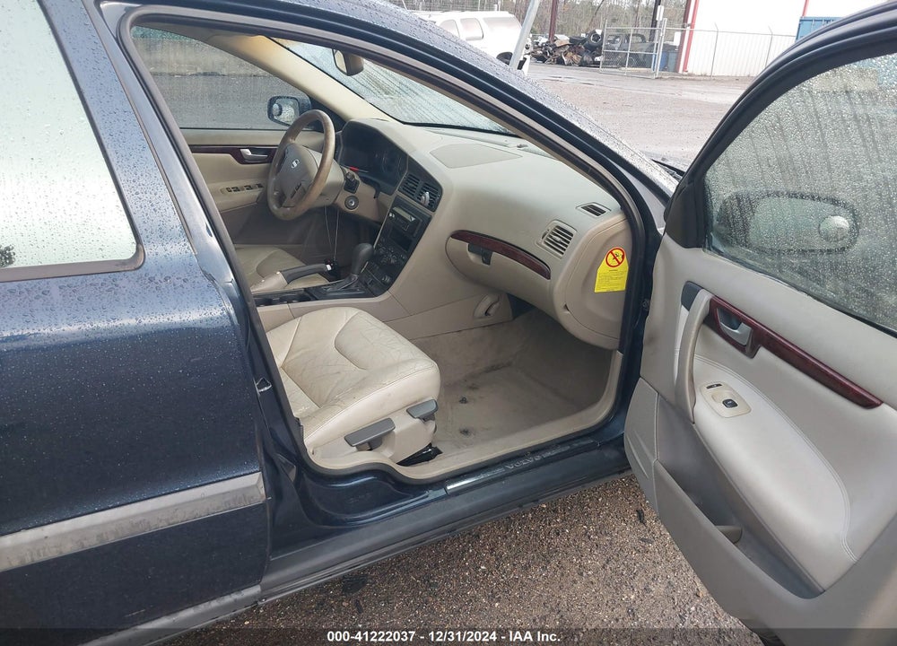 2004 VOLVO V70 2.4 VIN: YV1SW61TX42356334
