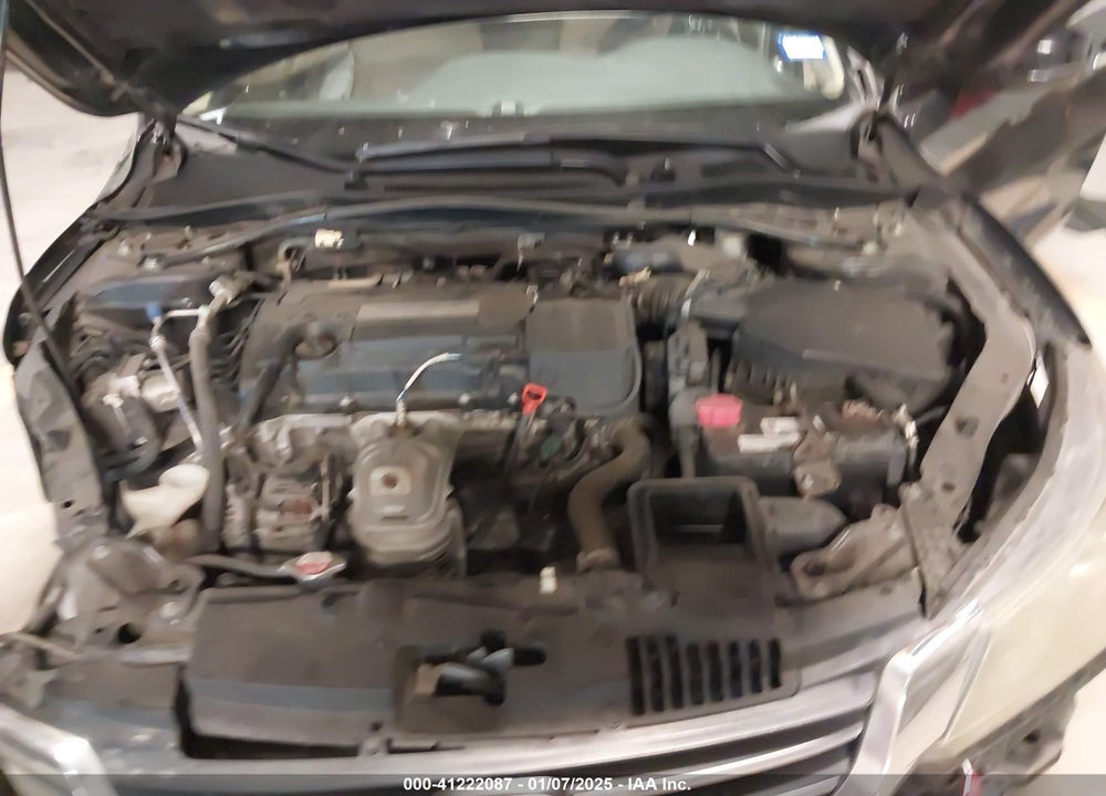 2015 HONDA ACCORD VIN: 1HGCR2F80FA015372