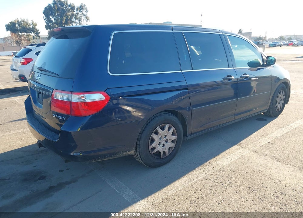 2005 HONDA ODYSSEY LX VIN: 5FNRL38215B103023