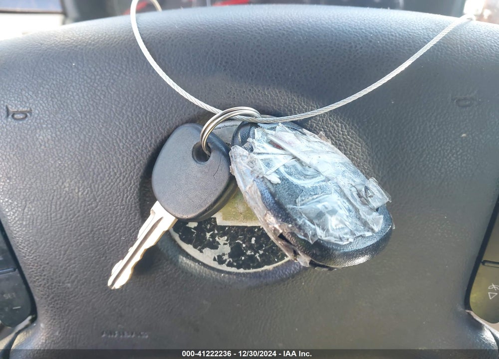 2010 CHEVROLET IMPALA LTZ VIN: 2G1WC5EM8A1230121