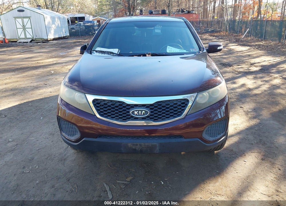 2011 KIA SORENTO LX VIN: 5XYKT3A15BG126974