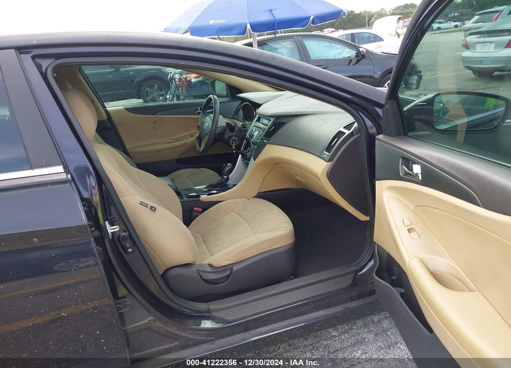 2011 HYUNDAI SONATA VIN: 5NPEB4AC5BH140664