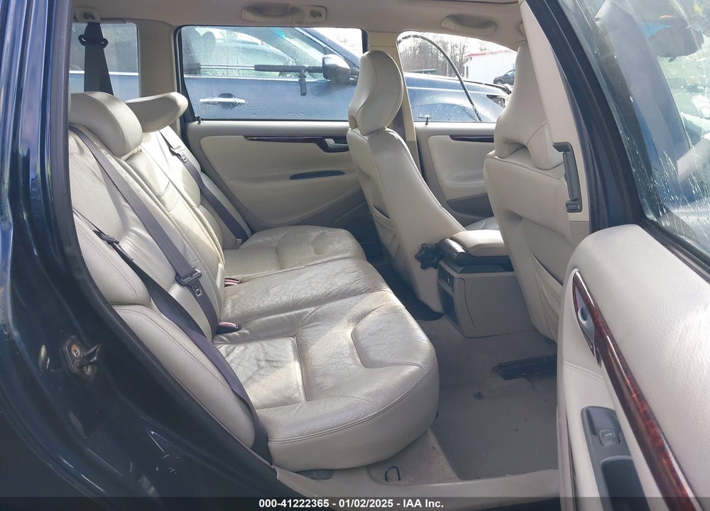 2003 VOLVO V70 2.4 VIN: YV1SW61TX32332453