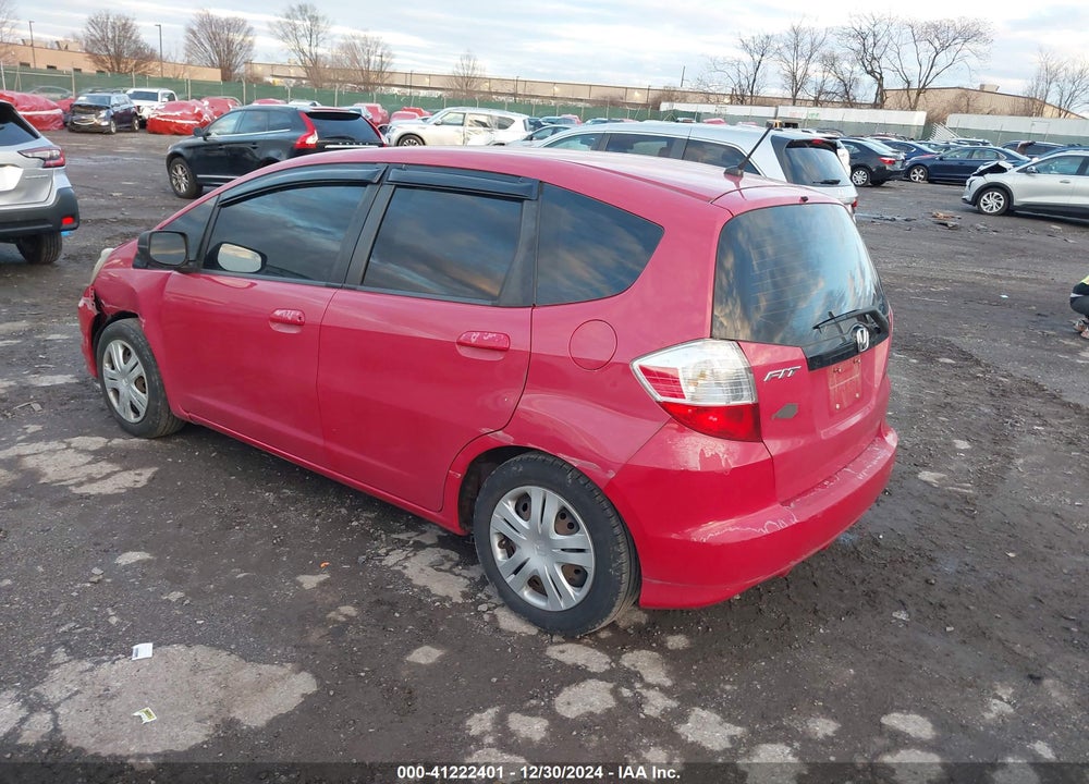 2010 HONDA FIT VIN: JHMGE8H27AS000635