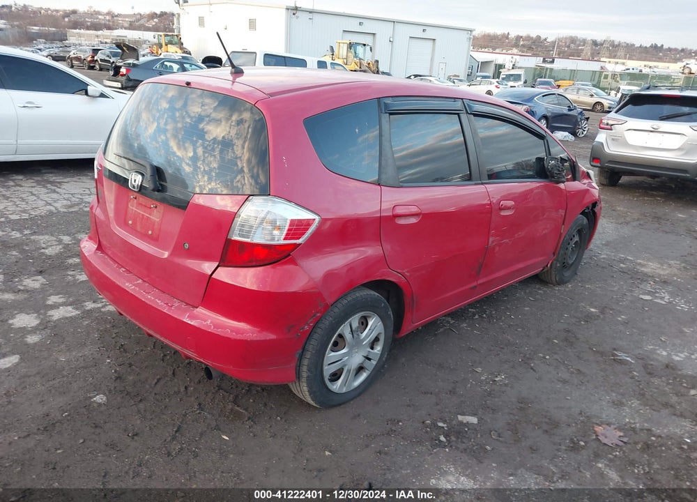 2010 HONDA FIT VIN: JHMGE8H27AS000635
