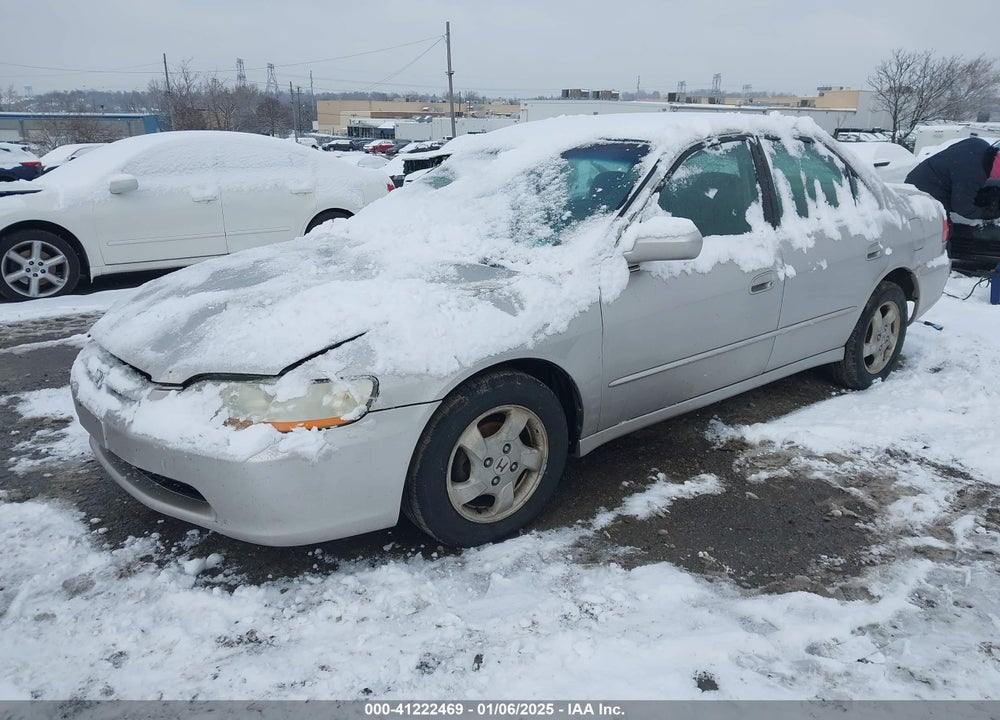 1998 HONDA ACCORD EX VIN: 1HGCG6678WA096867