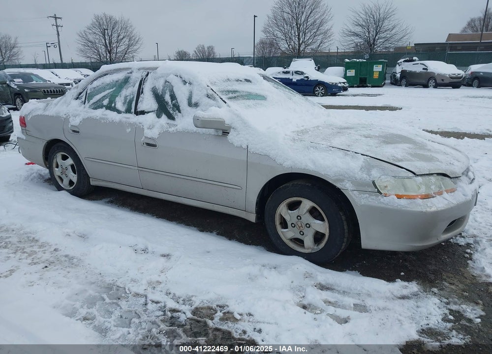 1998 HONDA ACCORD EX VIN: 1HGCG6678WA096867