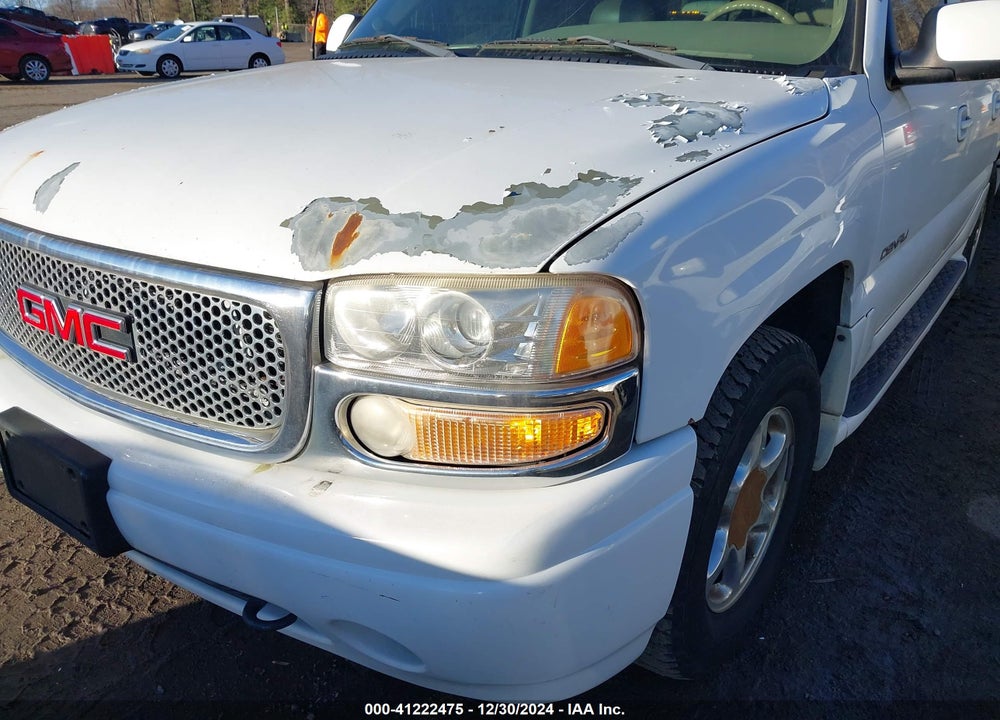 2005 GMC YUKON XL 1500 DENALI VIN: 1GKFK66U15J185845