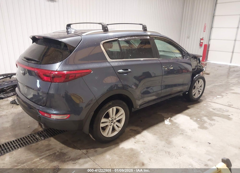 2018 KIA SPORTAGE LX VIN: KNDPM3AC9J7380722