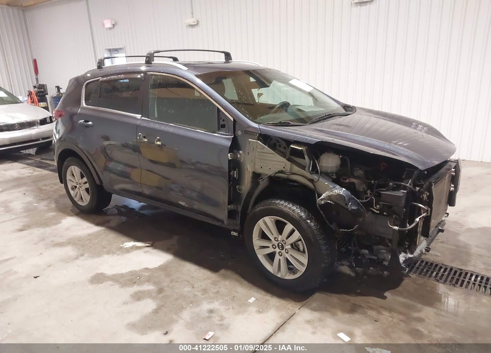 2018 KIA SPORTAGE LX VIN: KNDPM3AC9J7380722