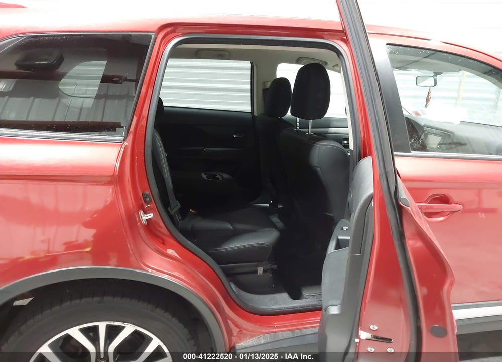 2017 MITSUBISHI OUTLANDER ES VIN: JA4AZ2A39HZ049715