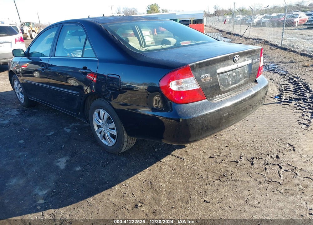 2002 TOYOTA CAMRY XLE VIN: 4T1BE32K82U108335