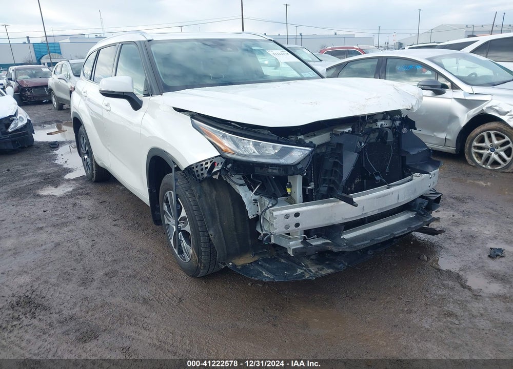 2020 TOYOTA HIGHLANDER XLE VIN: 5TDGZRBH4LS503818