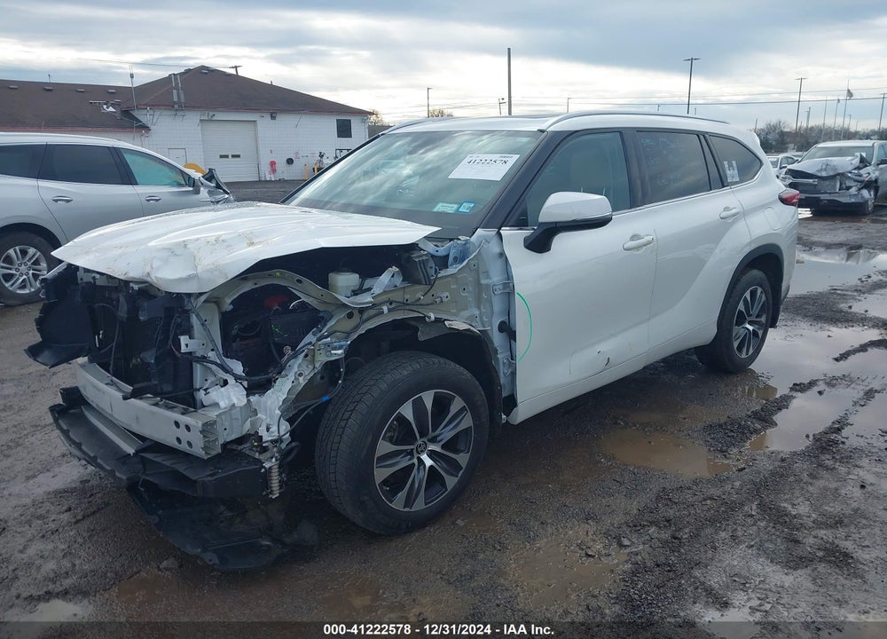 2020 TOYOTA HIGHLANDER XLE VIN: 5TDGZRBH4LS503818