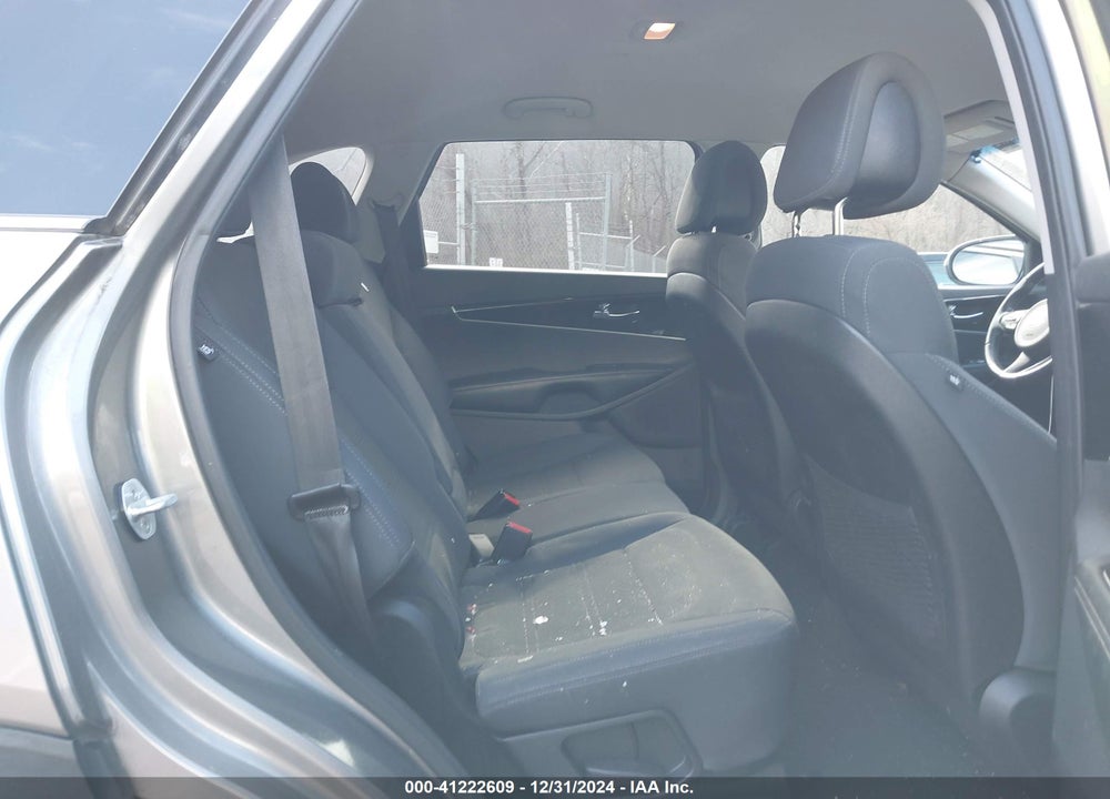 2016 KIA SORENTO 2.4L LX VIN: 5XYPG4A37GG052045