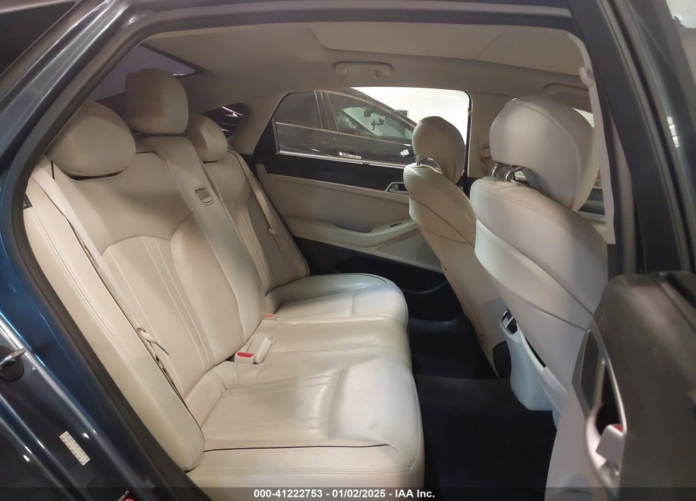 2016 HYUNDAI GENESIS 3.8 VIN: KMHGN4JE3GU106457