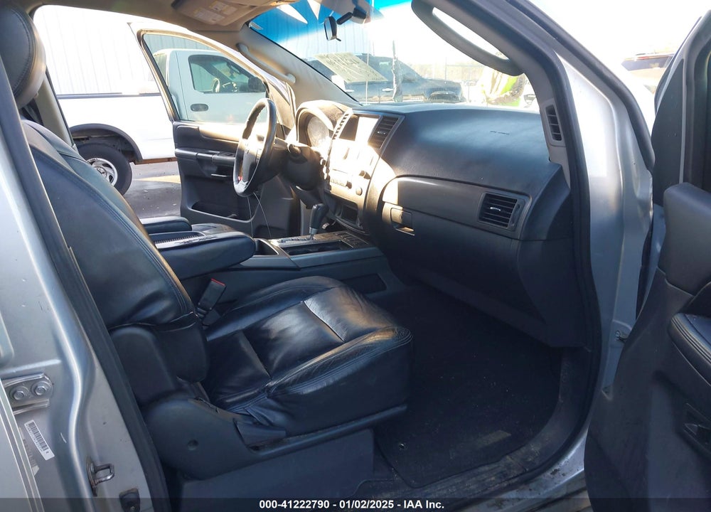 2011 NISSAN ARMADA SV VIN: 5N1BA0ND1BN606068