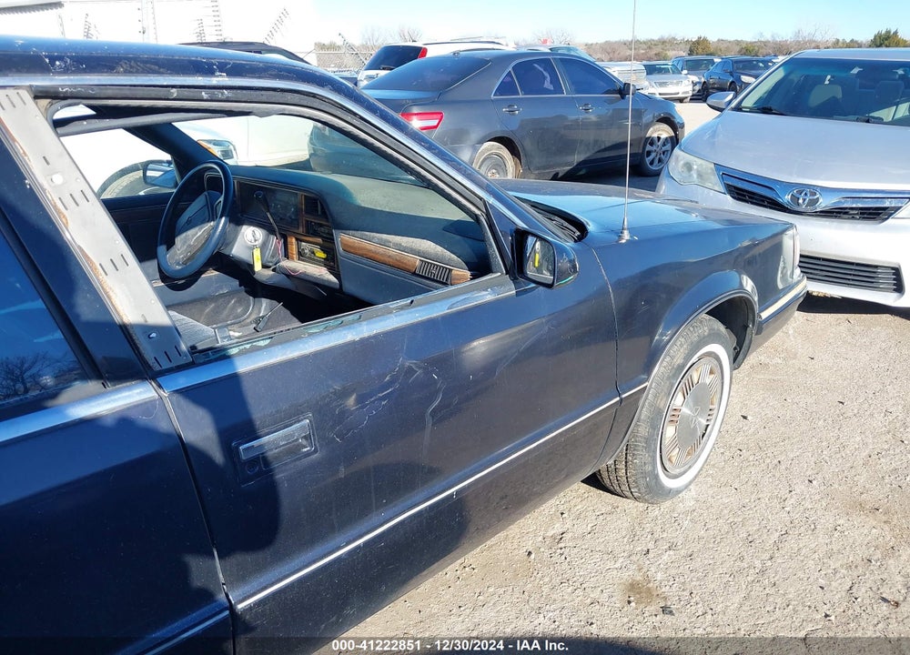 1992 DODGE DYNASTY VIN: 1B3XC46R5ND835807