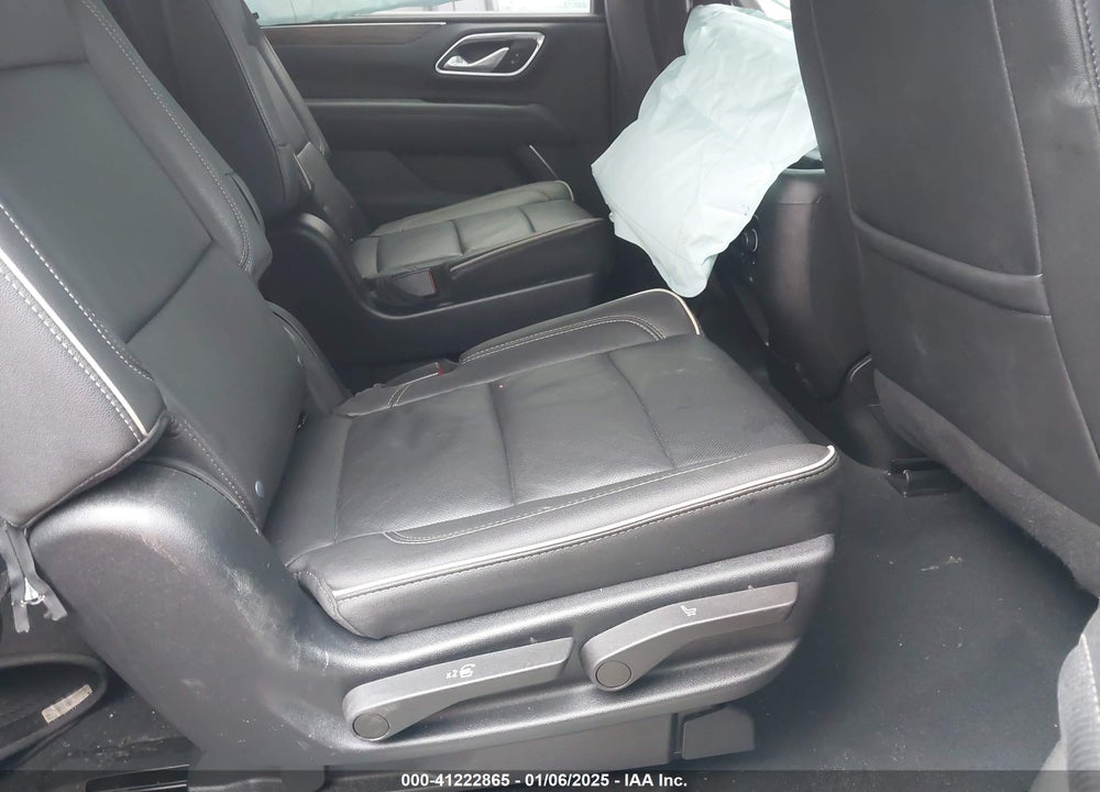 2023 CHEVROLET SUBURBAN 2WD PREMIER VIN: 1GNSCFKD1PR364024