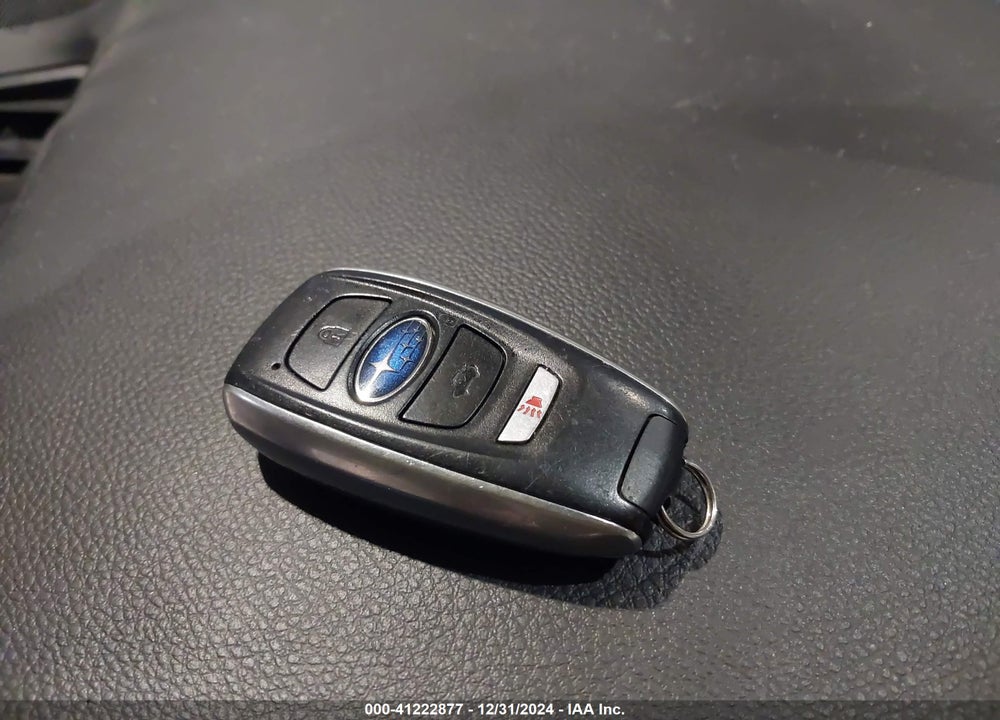 2015 SUBARU OUTBACK 3.6R LIMITED VIN: 4S4BSELC0F3320055