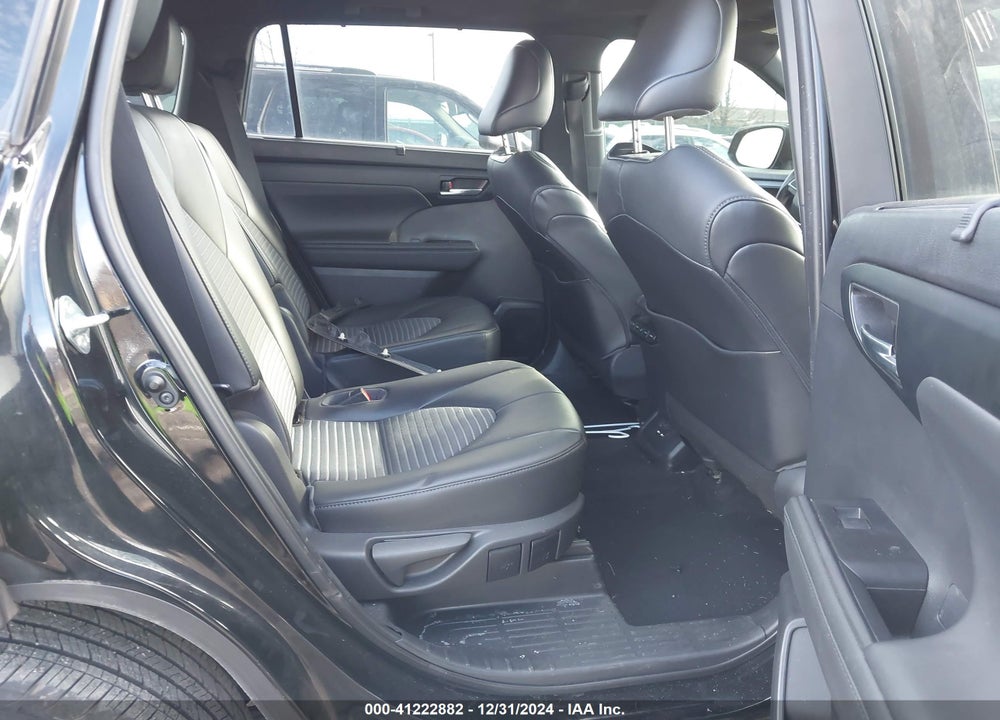 2021 TOYOTA HIGHLANDER XSE VIN: 5TDLZRBH3MS121456