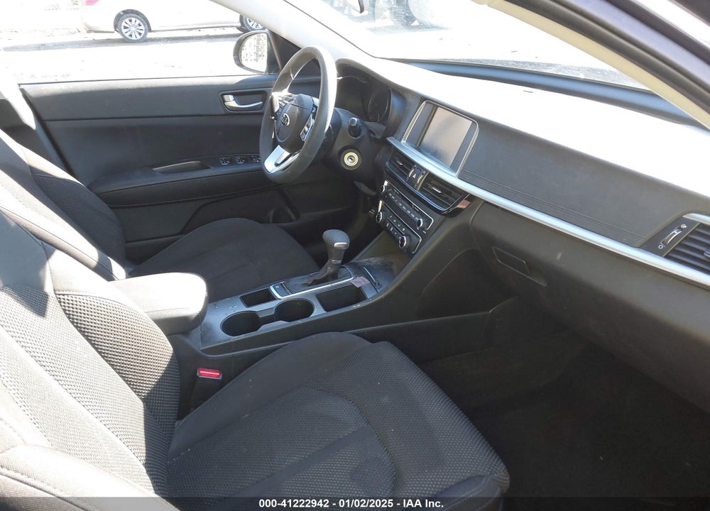 2019 KIA OPTIMA VIN: 5XXGT4L30KG308497