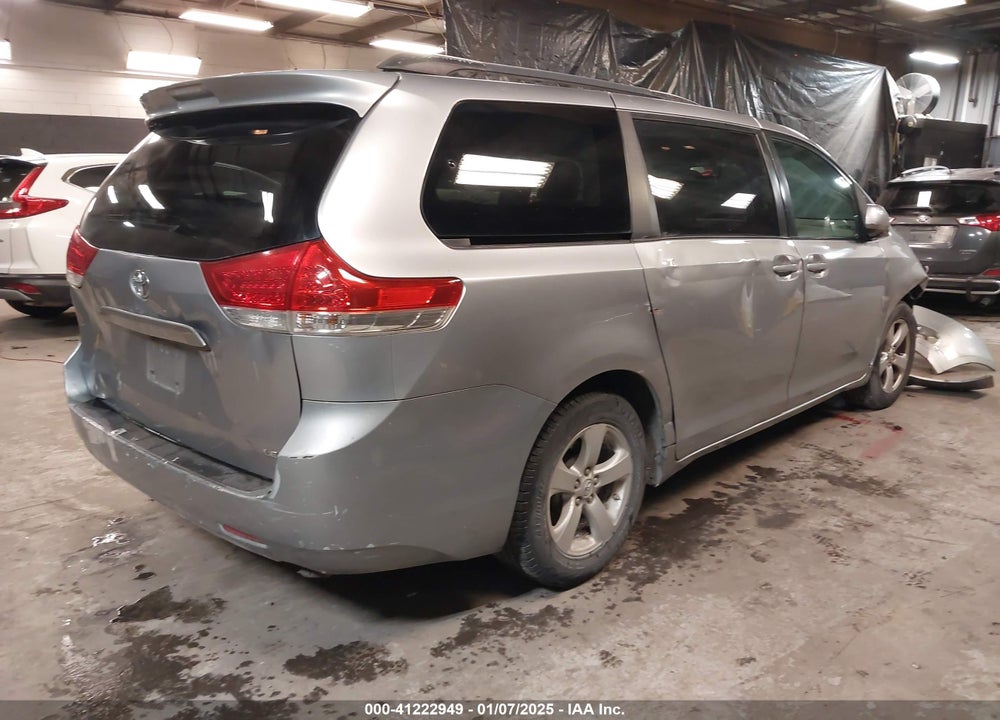 2011 TOYOTA SIENNA LE V6 VIN: 5TDKK3DC1BS003515