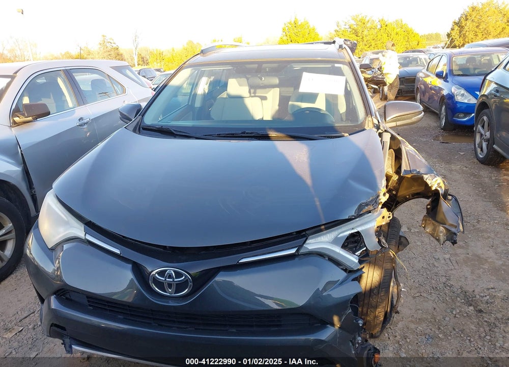 2016 TOYOTA RAV4 XLE VIN: 2T3WFREV2GW274758