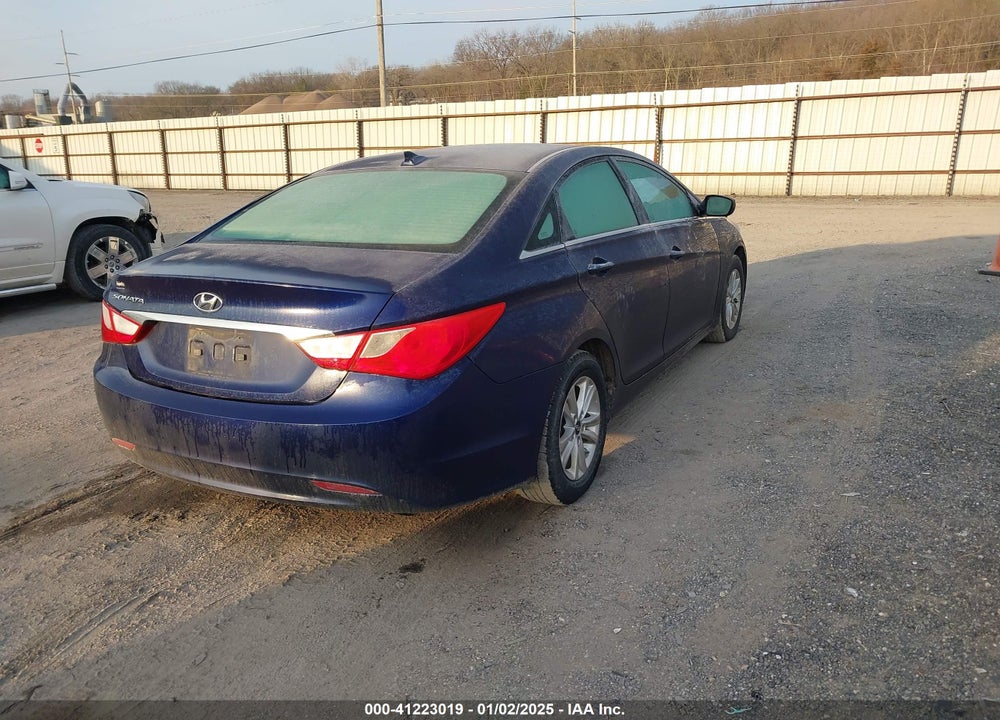2013 HYUNDAI SONATA GLS VIN: 5NPEB4ACXDH725937