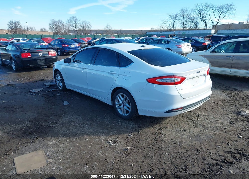 2013 FORD FUSION SE VIN: 3FA6P0H77DR130439