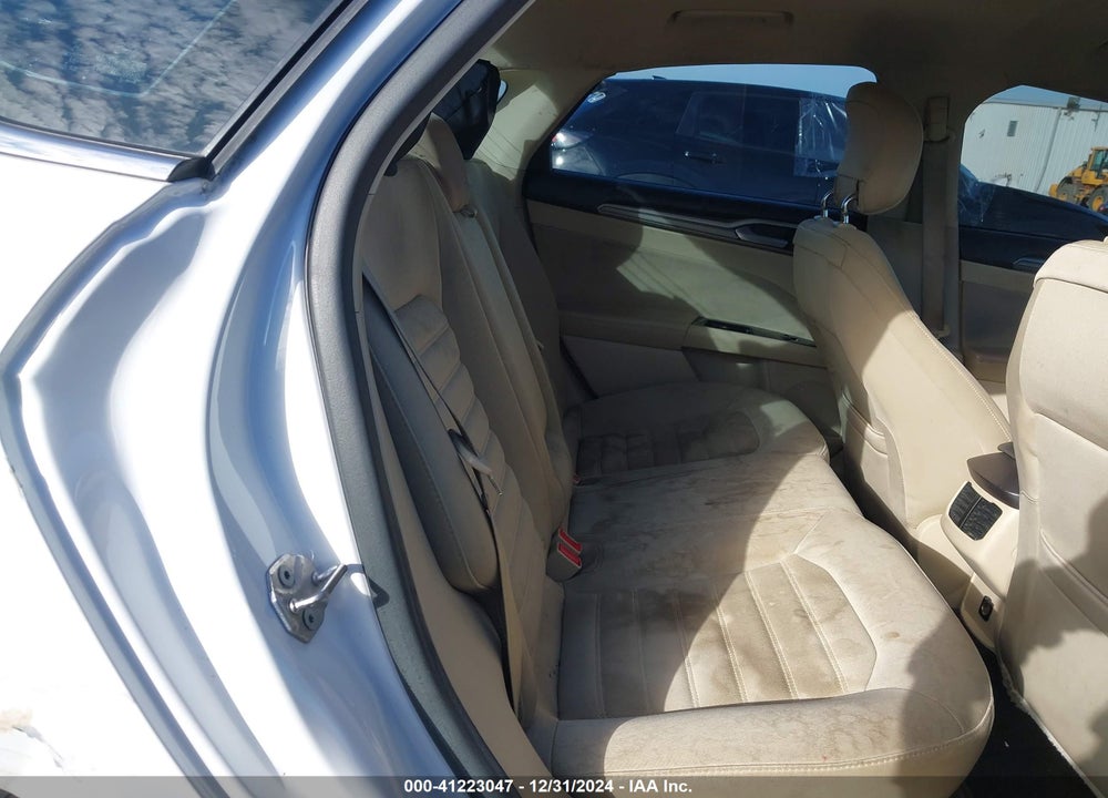 2013 FORD FUSION SE VIN: 3FA6P0H77DR130439