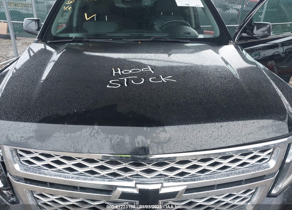 2017 CHEVROLET TAHOE LT VIN: 1GNSKBKC8HR137644