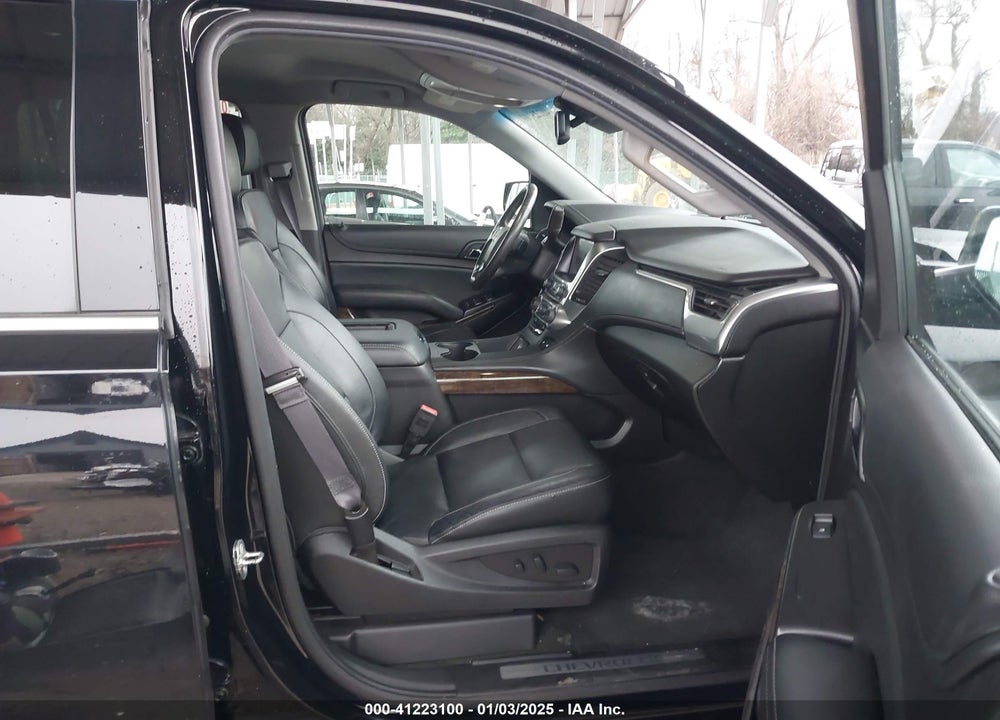 2017 CHEVROLET TAHOE LT VIN: 1GNSKBKC8HR137644