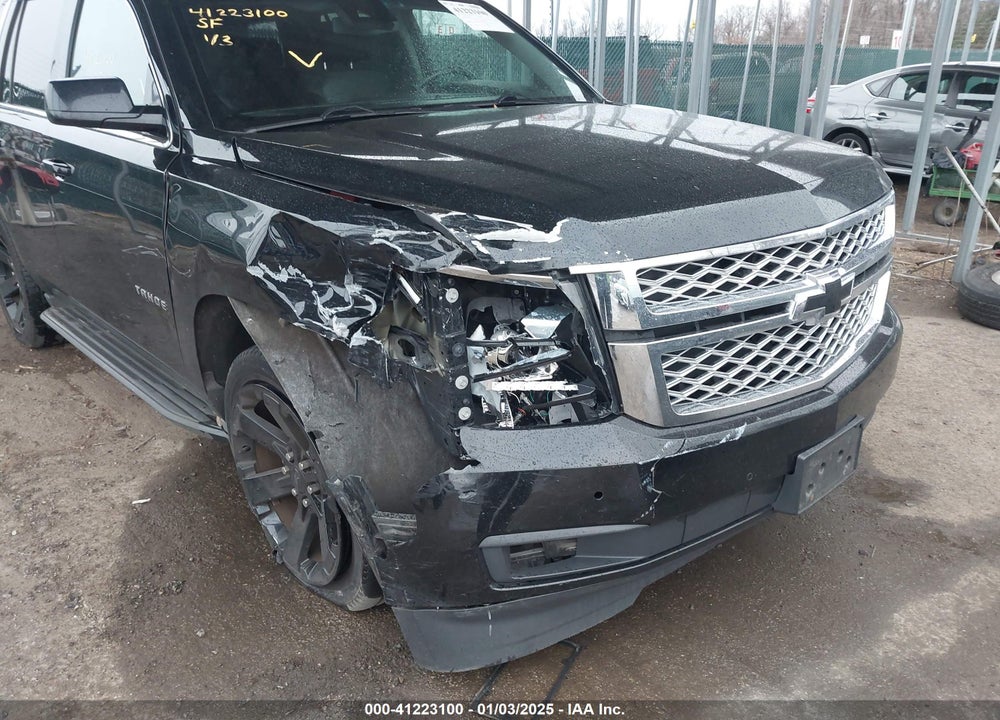 2017 CHEVROLET TAHOE LT VIN: 1GNSKBKC8HR137644