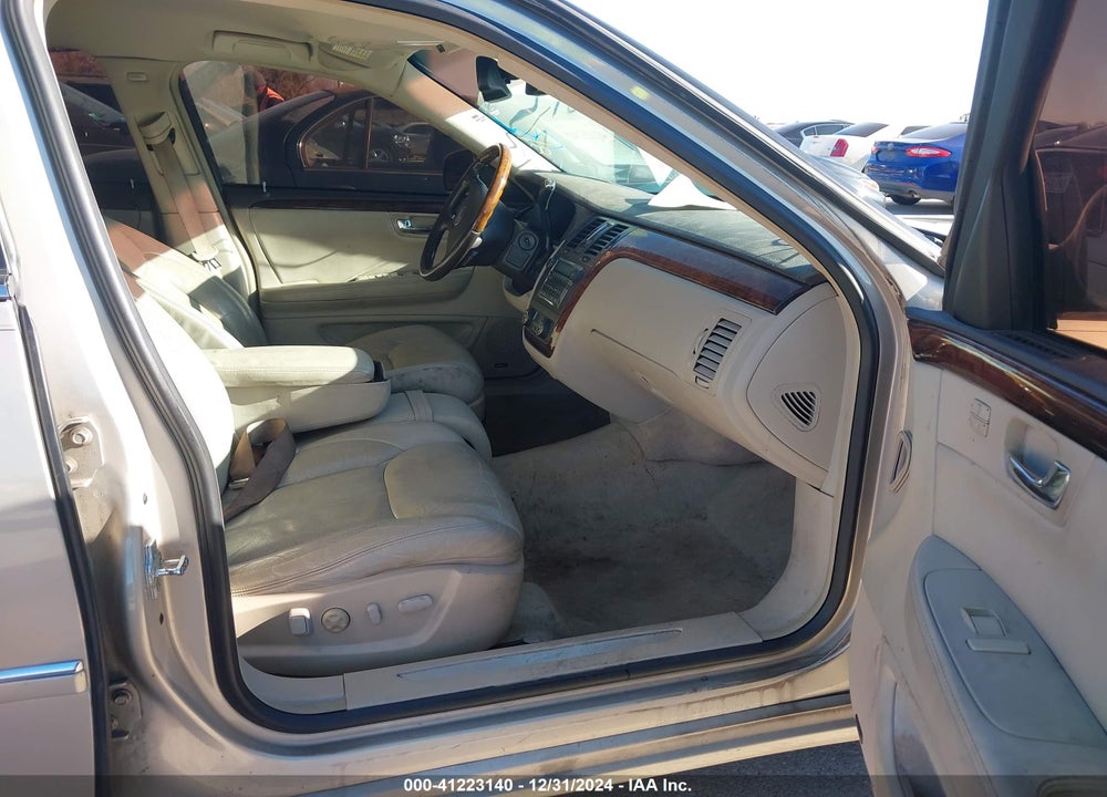 2009 CADILLAC DTS VIN: 1G6KD57Y49U140597