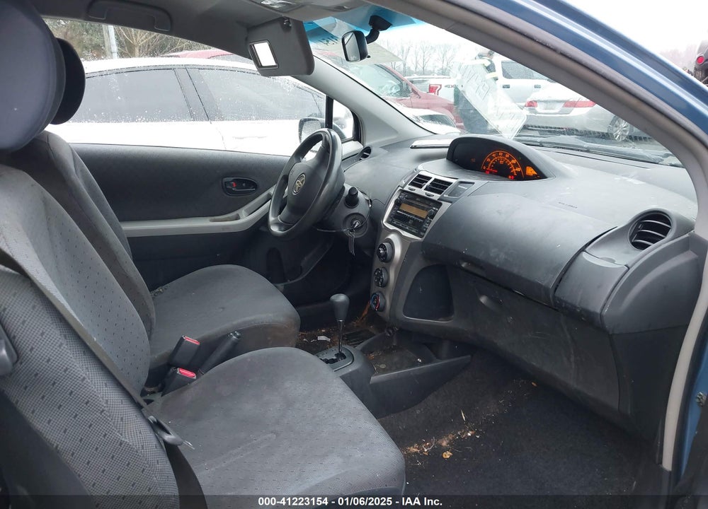 2010 TOYOTA YARIS VIN: JTDJT4K30A5280579