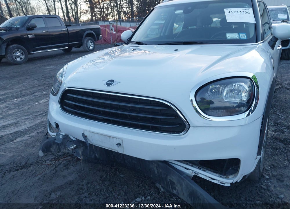 2019 MINI COUNTRYMAN COOPER VIN: WMZYV5C53K3E05220