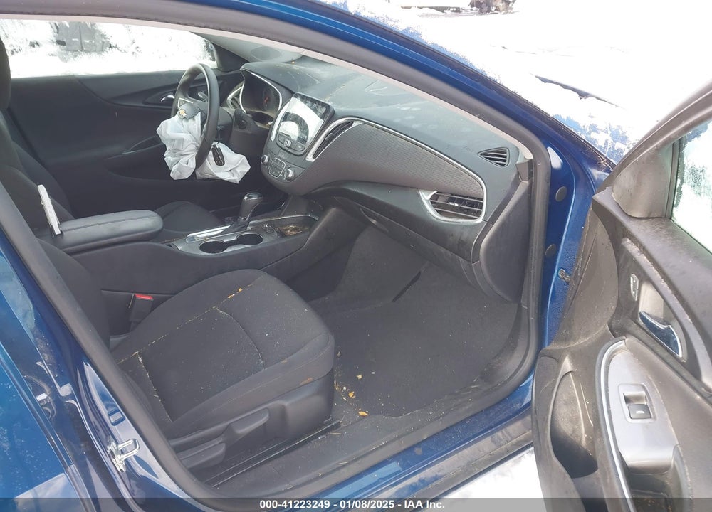 2019 CHEVROLET MALIBU VIN: 1G1ZD5ST8KF133145