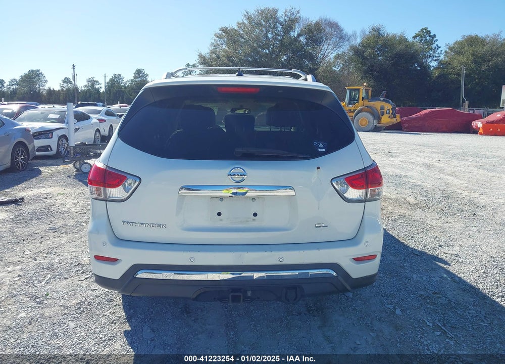 2014 NISSAN PATHFINDER SL VIN: 5N1AR2MN7EC682582