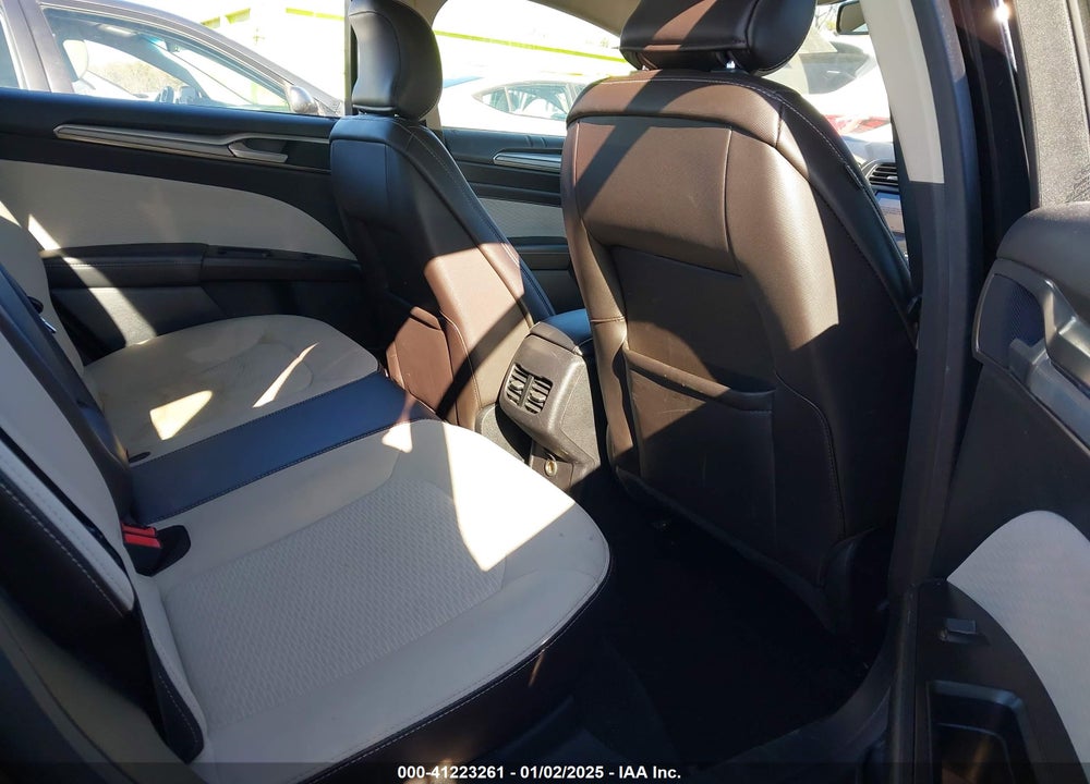 2019 FORD FUSION VIN: 3FA6P0HD5KR280004