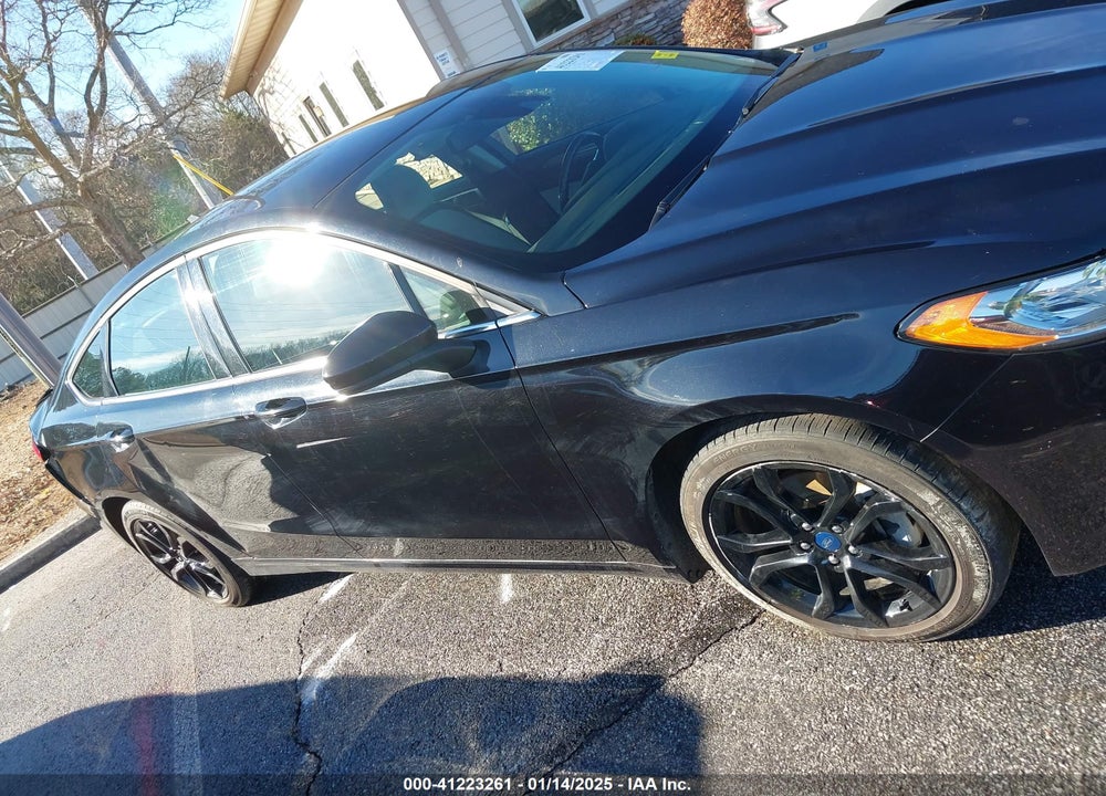 2019 FORD FUSION VIN: 3FA6P0HD5KR280004