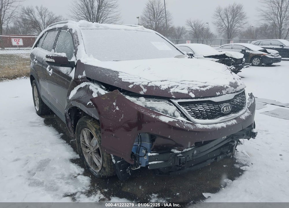 2015 KIA SORENTO VIN: 5XYKTDA62FG638330