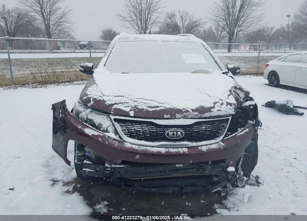 2015 KIA SORENTO VIN: 5XYKTDA62FG638330